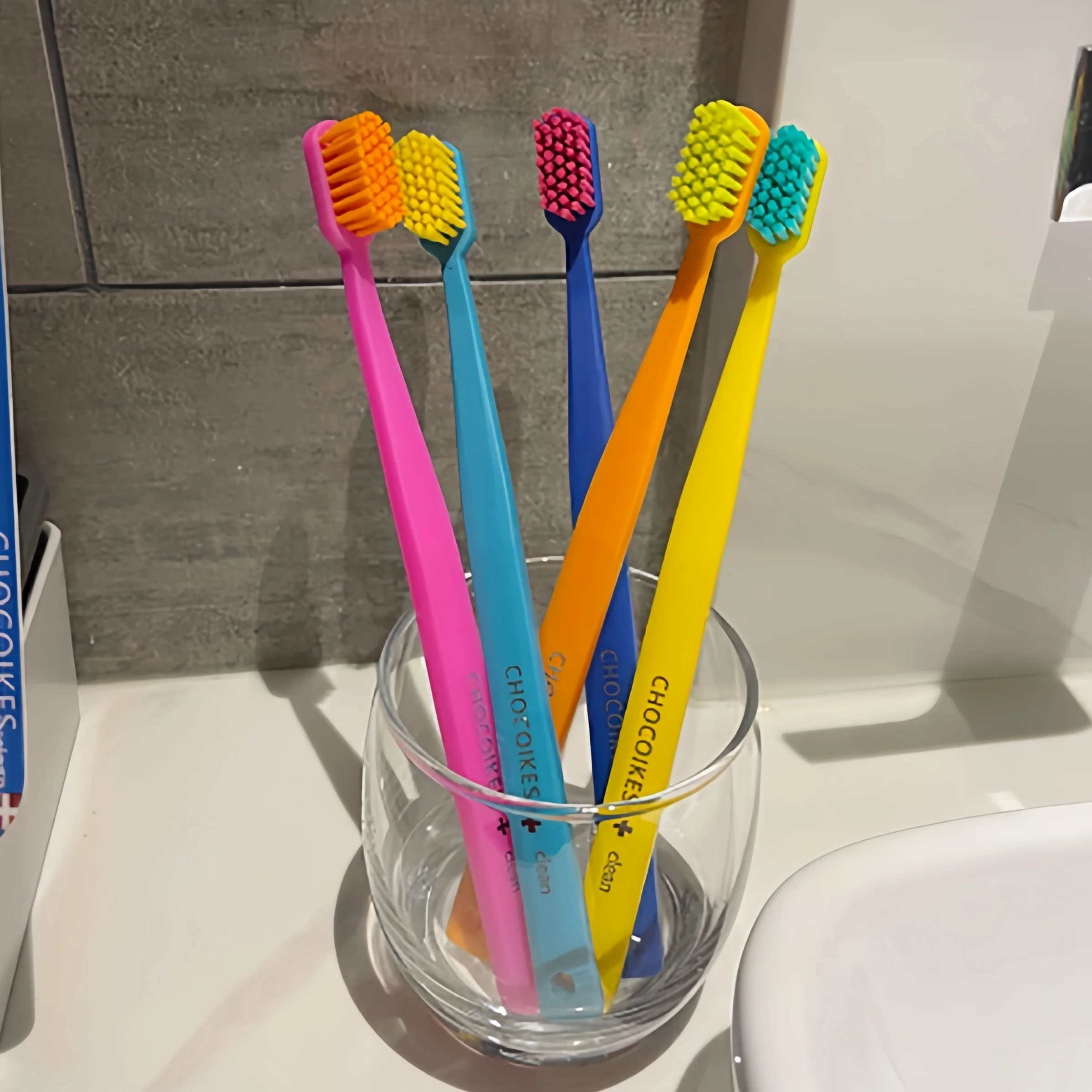 5 Packs of Chocolate Swiss Car - Bamboo Toothbrush Set recension och pris